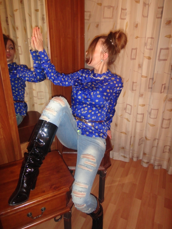 💋 Живу в Москве и готова подарить тебе незабываемые моменты страсти и наслаждения. Мои услуги охватывают все, что ты можешь себе представить – от мягкого эротического массажа, до исполнения самых сокровенных желаний. 🌟 Фото в моем профиле говорят сами за себя – я действительно выгляжу настолько же потрясающе, сколько и обещаю доставить удовольствие. ✨ Учитывая мой богатый опыт, у меня есть много положительных отзывов, которые подтверждают мою профессиональность и индивидуальный подход к каждому клиенту. 🙌 Так что, если ты ищешь незабываемый опыт, не теряй время – я жду тебя в Москве, чтобы сделать нашу встречу незабываемой. 😉 Лилия